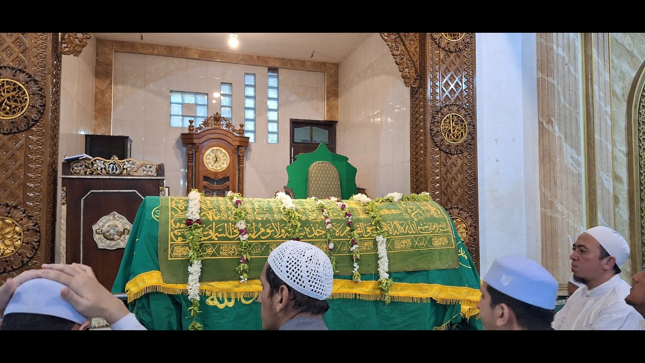 LIVE | PEMAKAMAN SYARIFAH RAUDLAH ( SYARIFAH SUNDUS/KRAKSAN ) BINTY ALWY AL-HADDAD