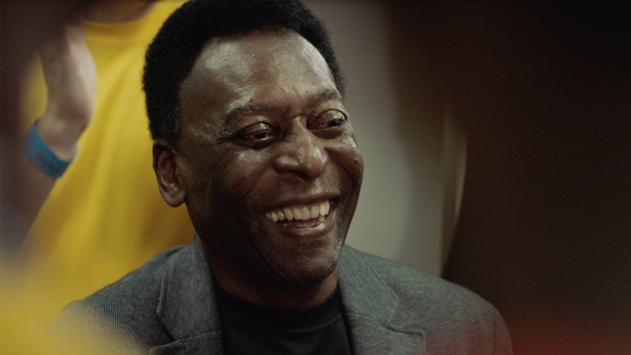 Mastercard “22 idiomas” featuring Pele. #ComienzaAlgoPriceless