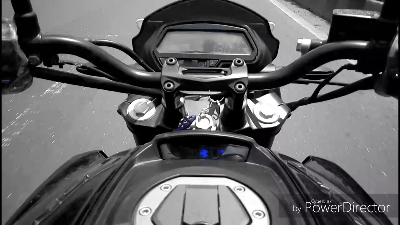 My friend riding bajaj dominor | top speed | eastern express highway 😊😊😊