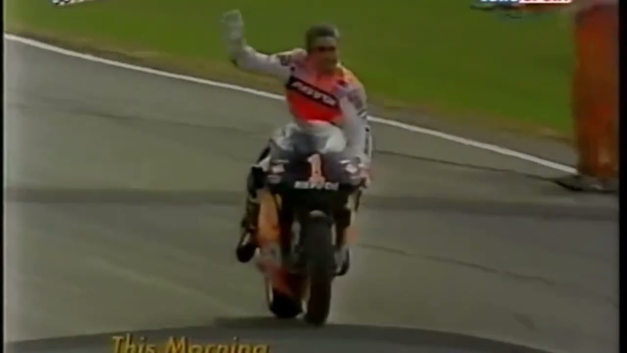 Michael Doohan retires from the sport #gp500 #motogp #nsr500