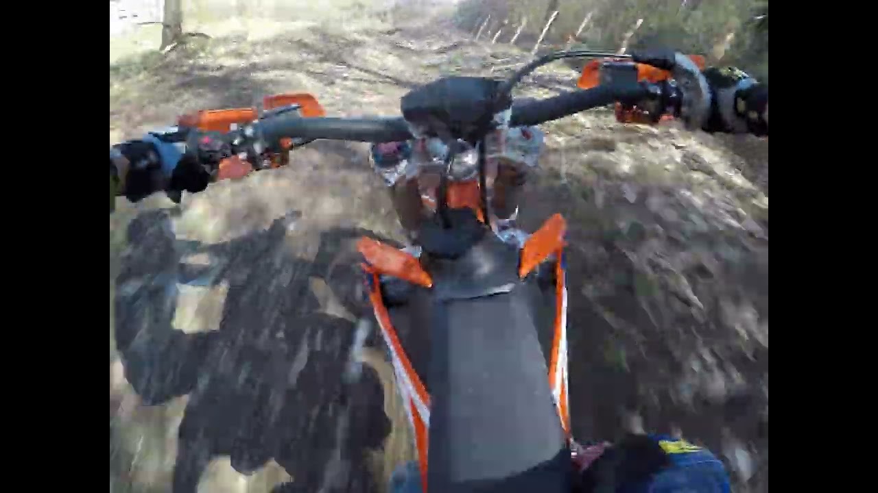 Pista enduro vestone molto bucata