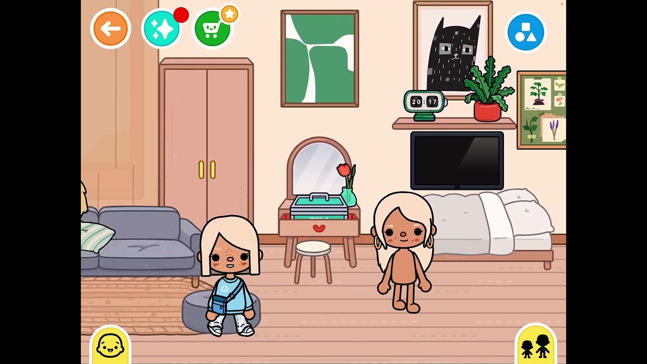 Normal family life ( PLS DON'T MIND THE NAKED PEOPLE) 