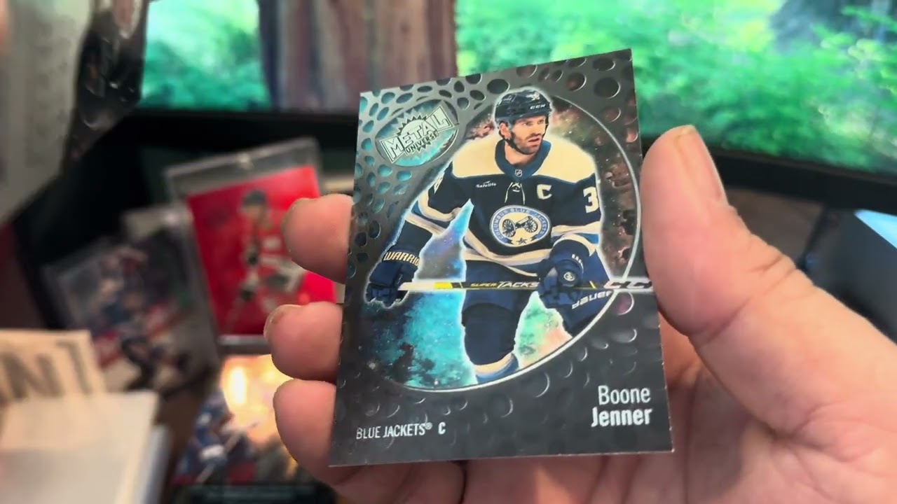 2022 Metal Universe Hockey Box 2. Decent amount of hits. Check it out!!