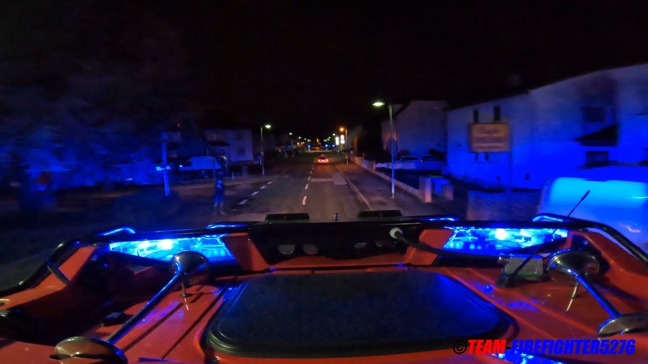 [Verkehrsunfall Person eingeklemmt - PKW brennt] Abschlussübung von DRK und FF Hanau Klein-Auheim