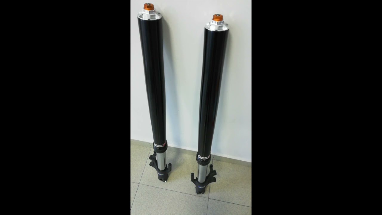 Cartucho Andreani Misano y amortiguador Öhlins para una Honda VFR1200 X Crosstourer