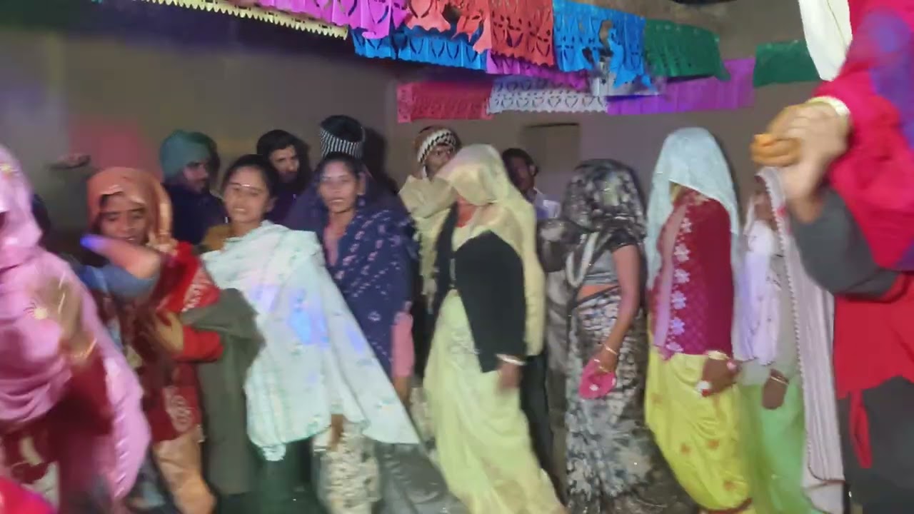 डगोरां नी भिते मोर रमे || भराडी भीली गीत || कटारा परिवार मामा पक्ष || गांव भीमपुरी में गीत गाते हुए 