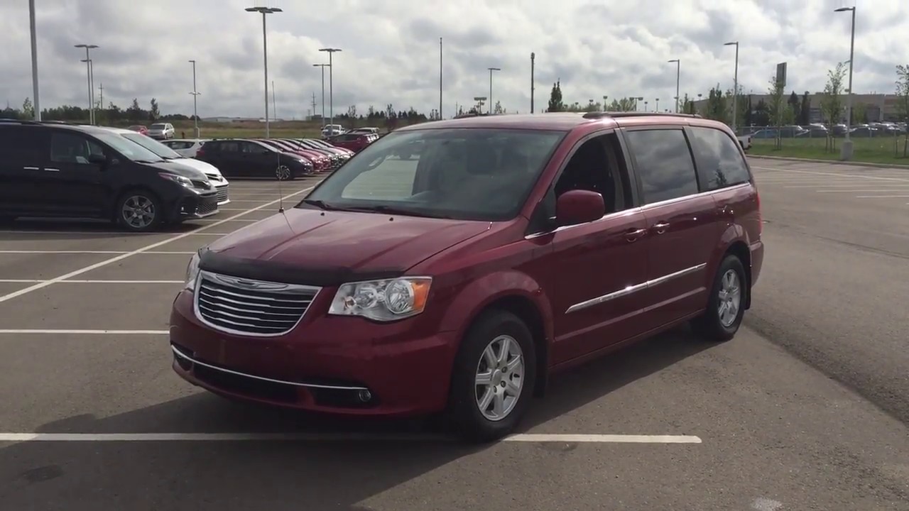 2012 Chrysler Town & Country Touring Review