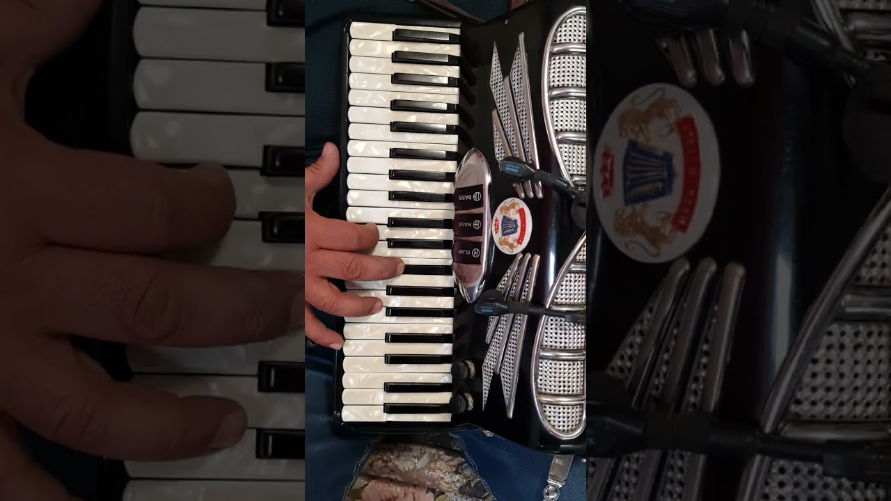 Tutorial [Compré Una Cantina/Cardenales De Nuevo Leon]En Acordeon de Teclas 
