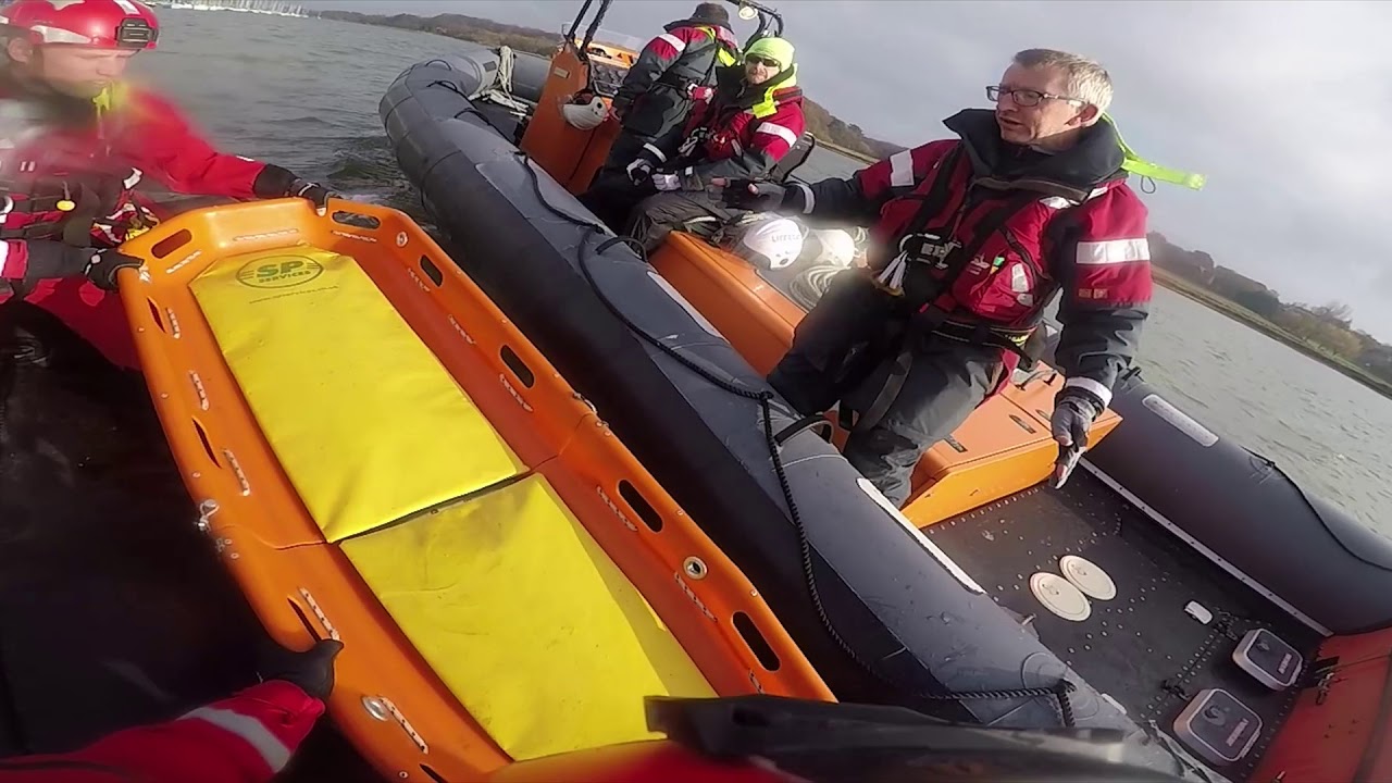 HANTSAR Training Clips 2018 - Hamble Life Boat Casualty Transfers