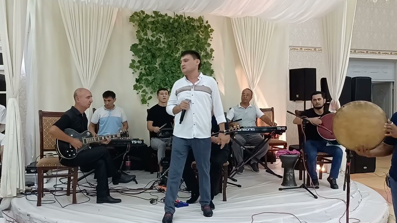 Mansur Qurbonov Farg'ona Rishton tumani Shinam Tantanalar saroyida jonli ijro Uyam odam buyam odam
