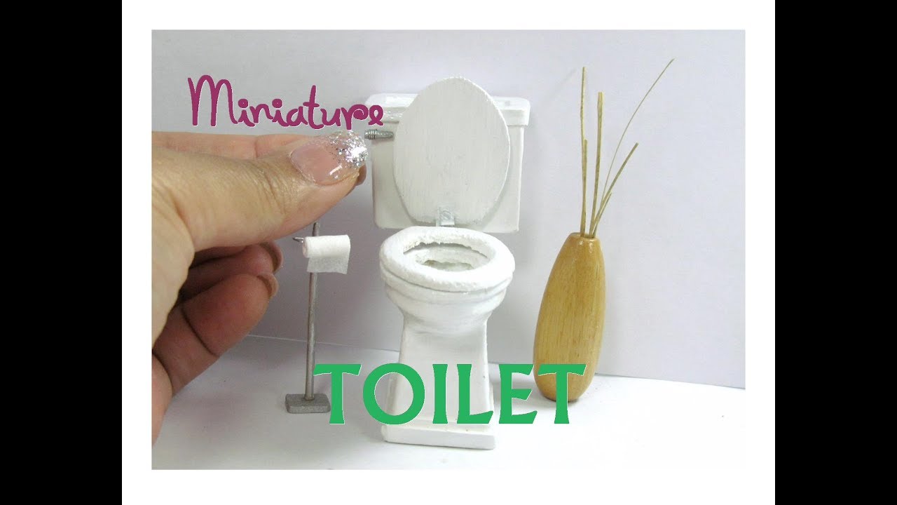 Toilet Wood Dollhouse Miniature Furniture Working Seats and Removable Tank Cover