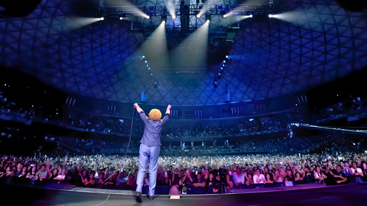 Simply Red - Fairground (Live from Santiago)