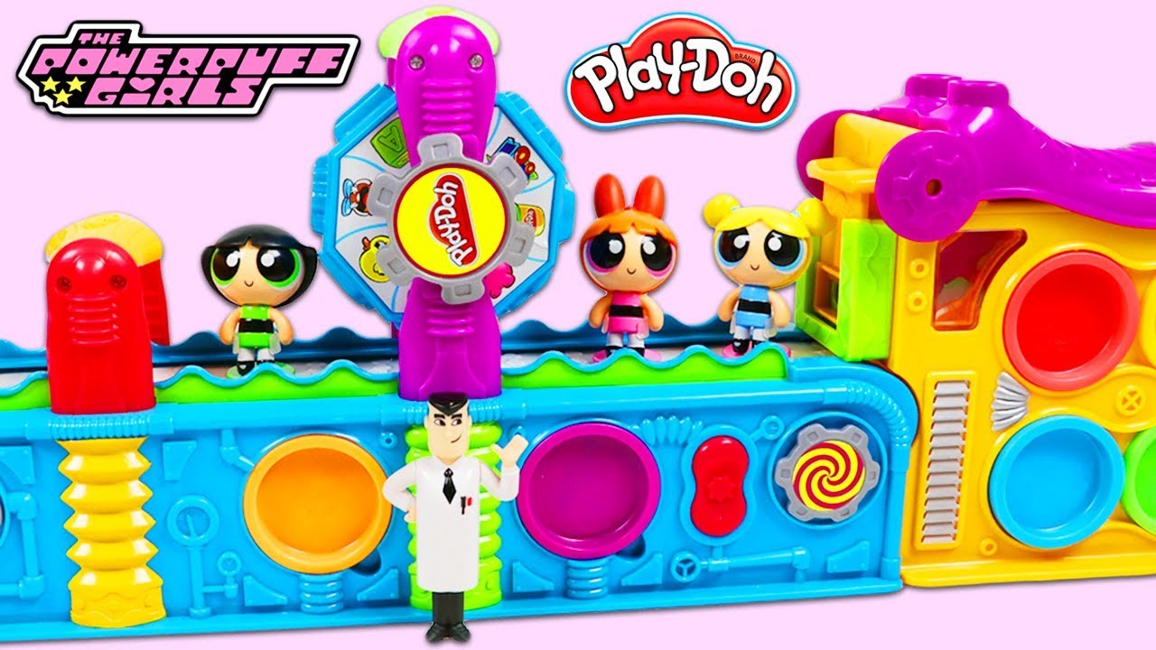 Powerpuff Girls Use Mega Fun Factory To Make Surprise Toys!