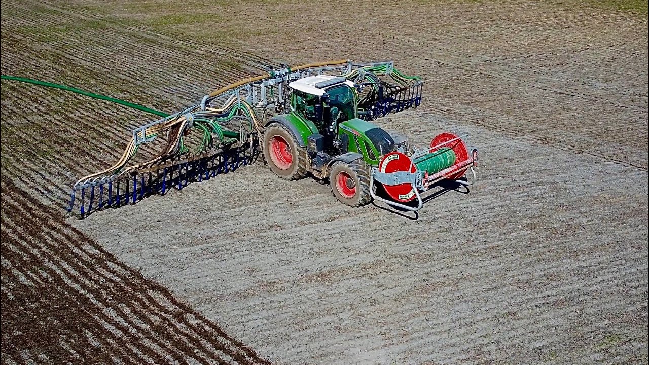 Fendt 724 Spreading slurry