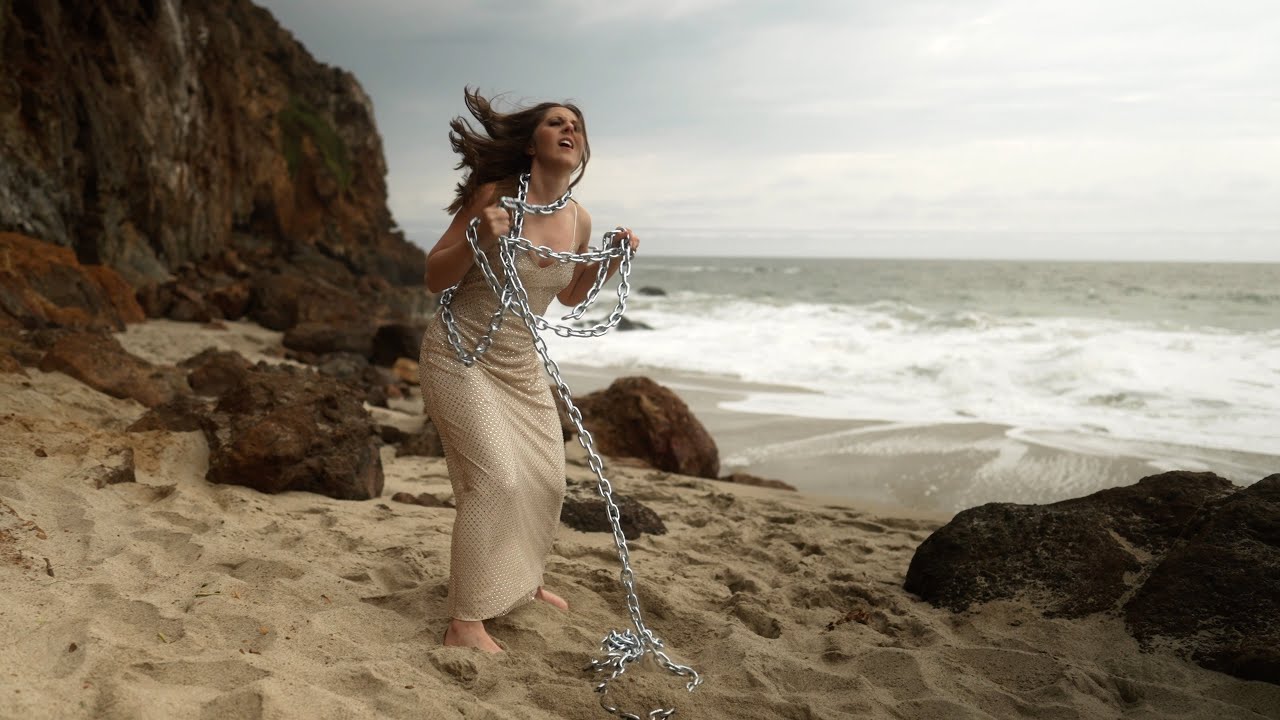 deegie - Makeup on the Beach (Official Music Video)