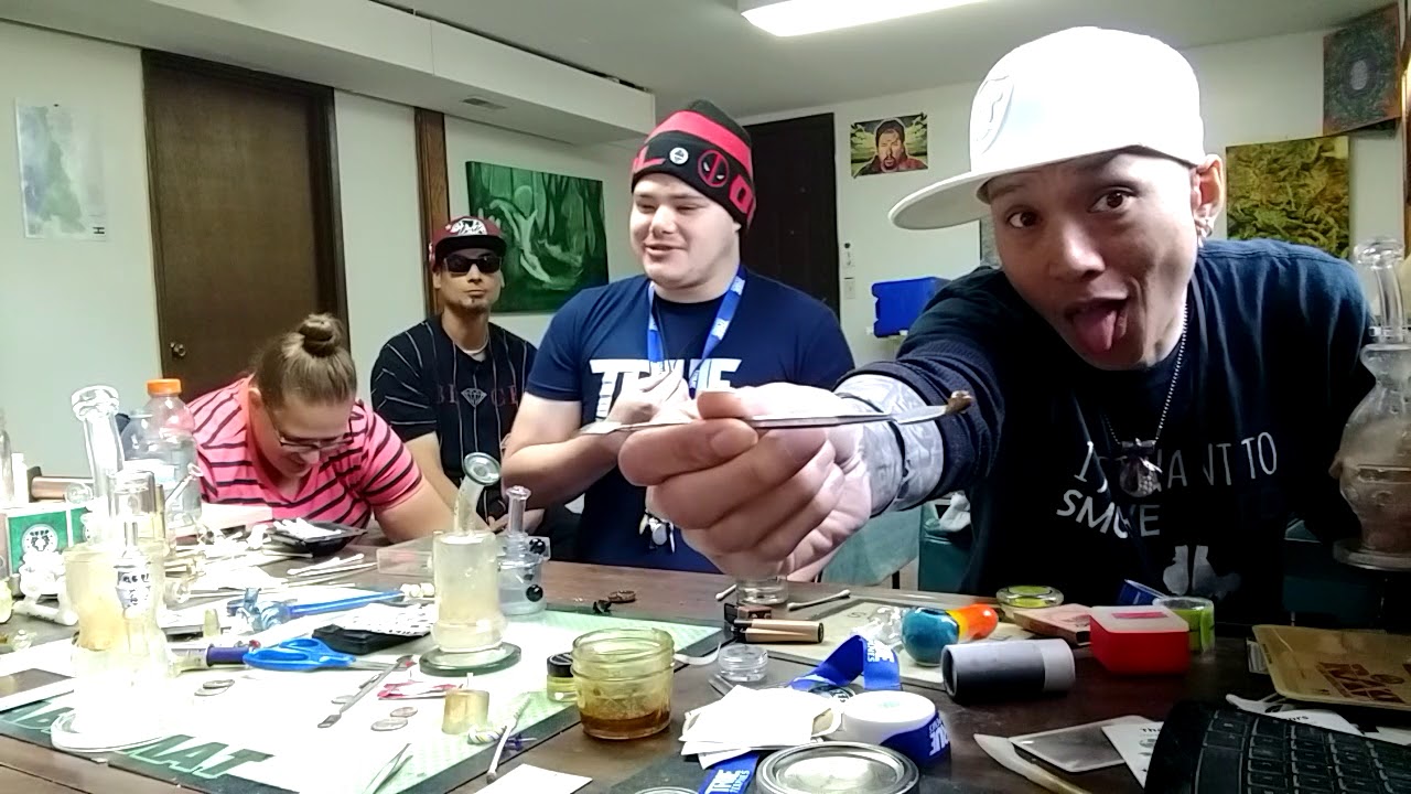 Wake & bake with the fam @ Ben inyas