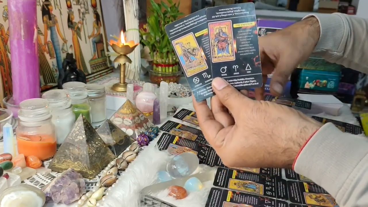 आपके परिवार को तोड़ने वाला अब इसकी सजा पा रहा है। उसके परिवार में भी वह अब वही दरार देख रहा है।