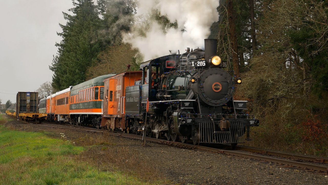 Santa Maria Valley 205 | Candy Cane Express 2025 [4K]