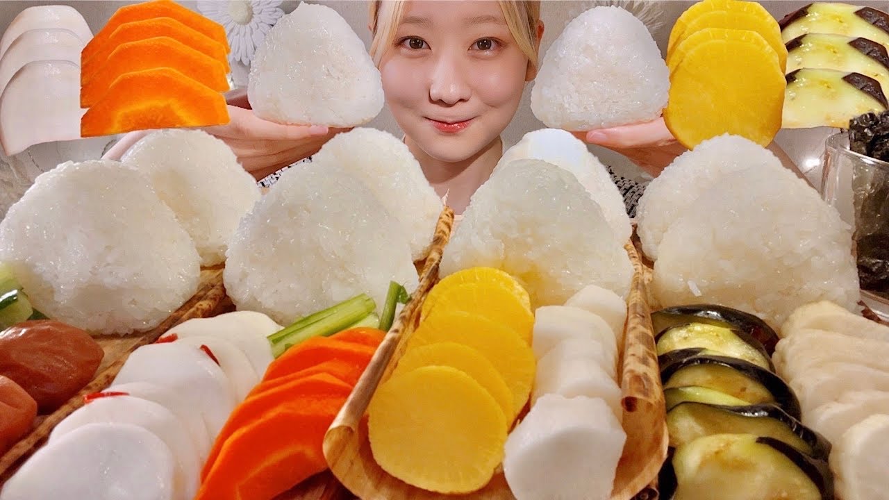 ASMR Легко маринованные овощи и соленые рисовые шарики【русские субтитры】【Mukbang/ Eating Sounds】