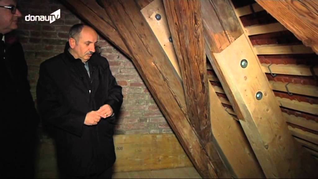 Neuer Wind in alten Gemäuern – Sanierungsarbeiten im Straubinger Herzogschloss!