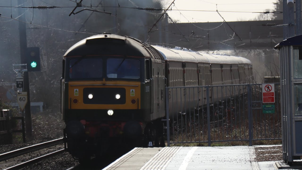 LSL class 47s D1935 and D1924 POWERING it  through Leyland Station heading north (21/2/26) 