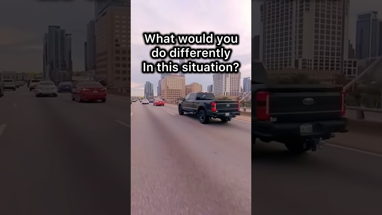 Грузовик выехал на мою полосу — что бы вы сделали? 👀🏍️ 