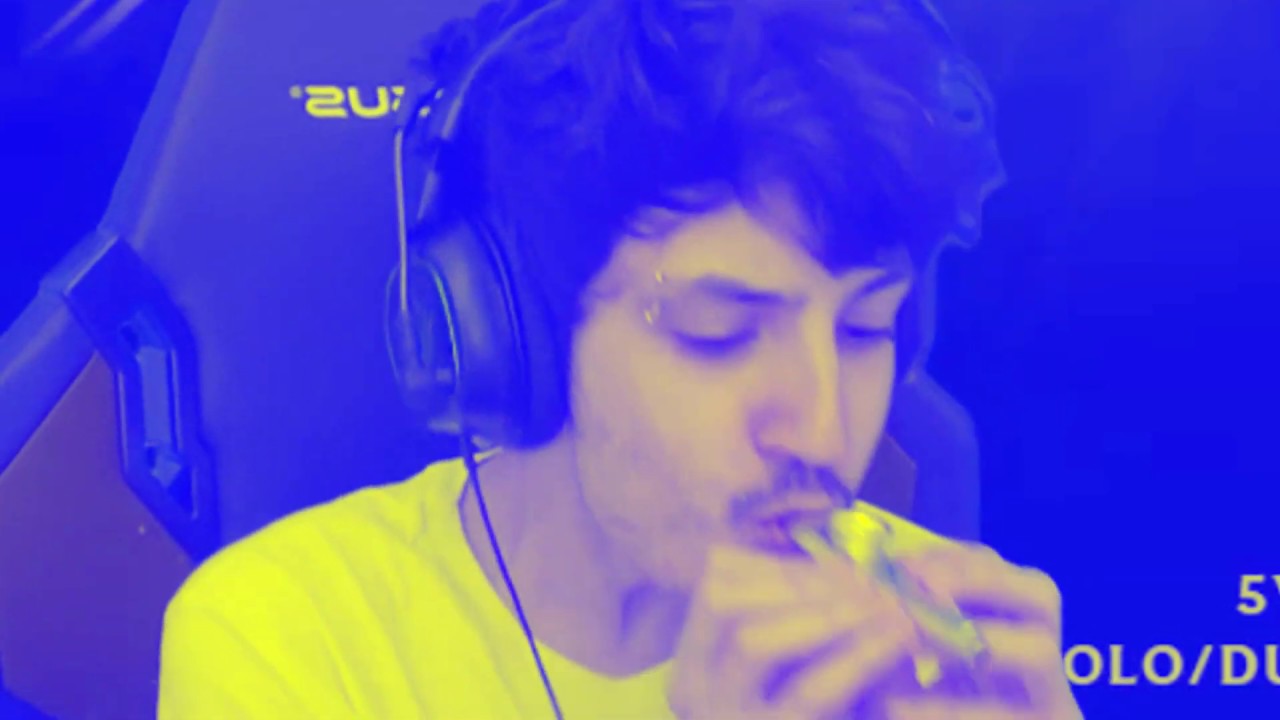 Stream Highlights #34 - Outplays, Misplays, Urlagays, le solite cose