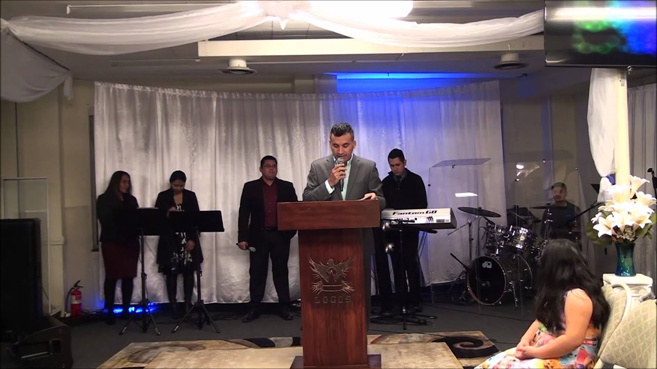 Oracion al inicio del culto en iglesia Logos de Dios
