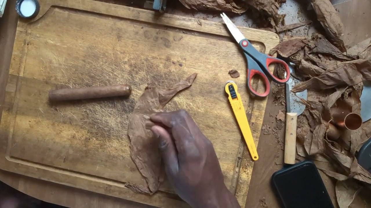 Rolling Cigars without a Cigar Mold!