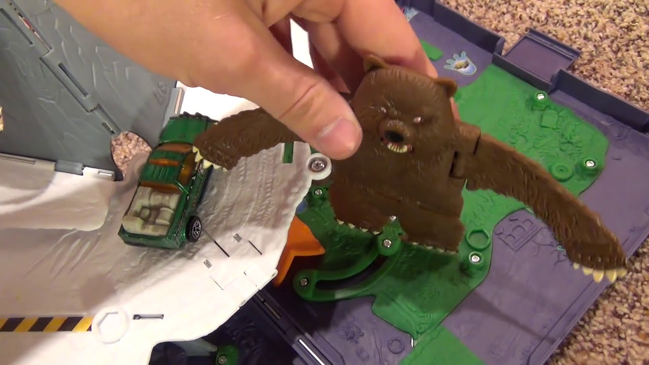 Matchbox Bear Mountain Playset - Unboxing and Demonstration