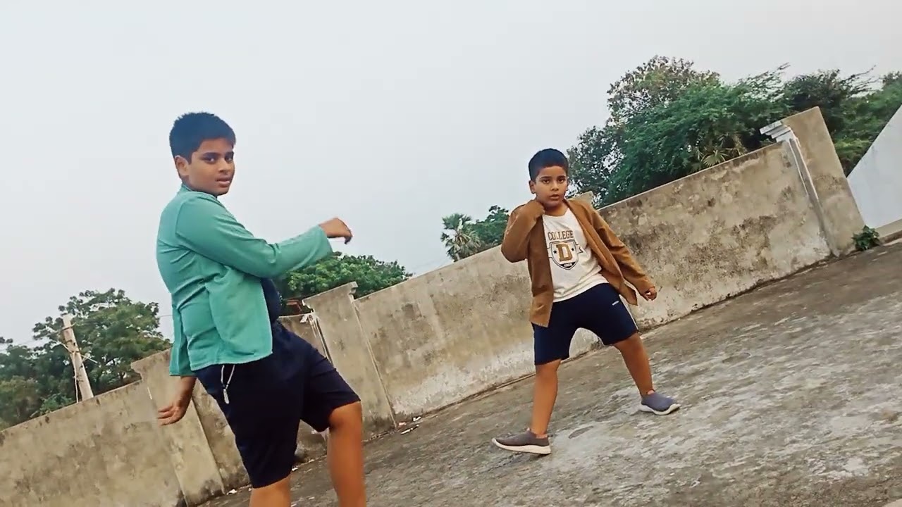 Vibe undi baby mix song dance performance from village heros