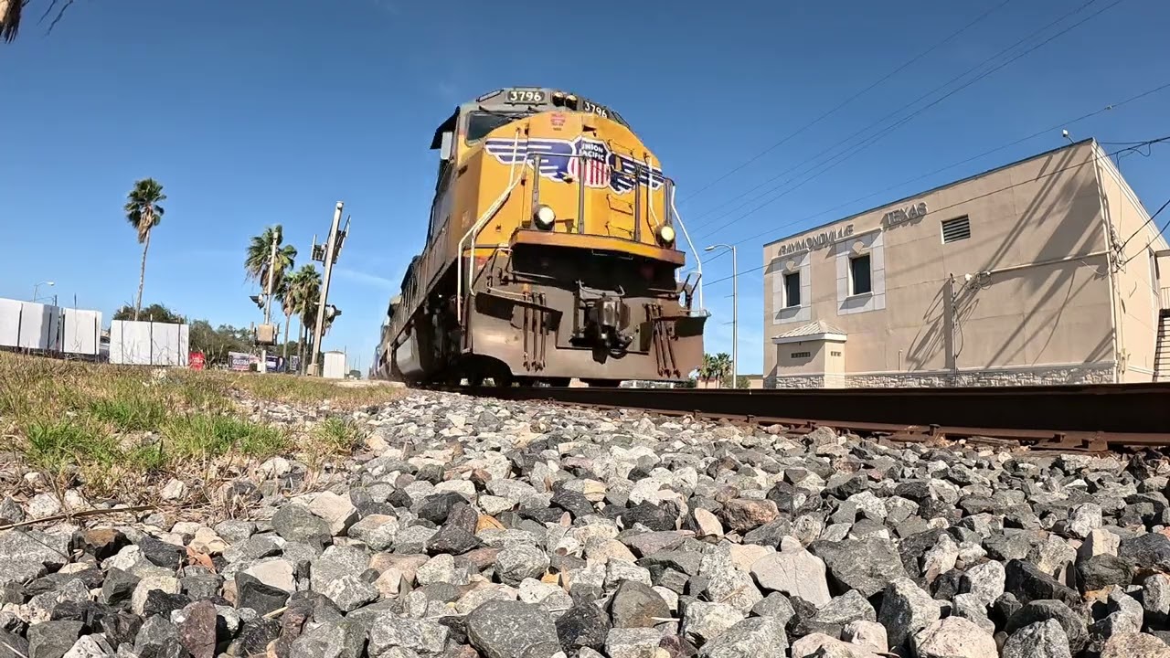 *UP 1943!* UP 3796 SD70M leads M-EWOL manifest in Raymondville, TX