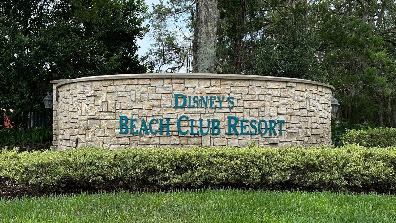 Disney's Beach Club Resort Walkthrough: A Lakeside Paradise