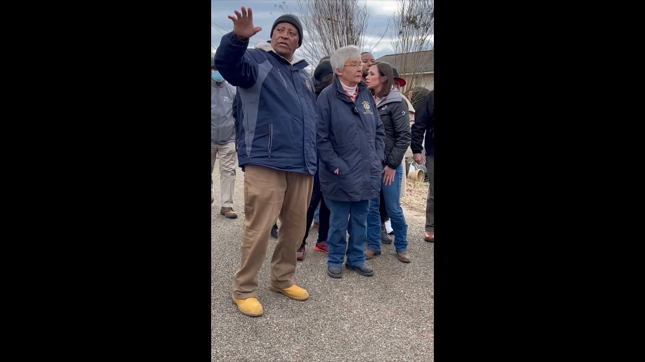 Gov. Kay Ivey, Sen. Katie Britt visit Selma after Alabama tornado