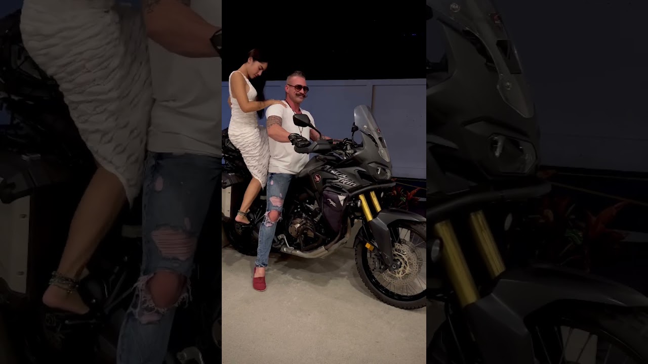 HOW TO RIDE TWO-UP ON ADVENTURE MOTORCYCLE