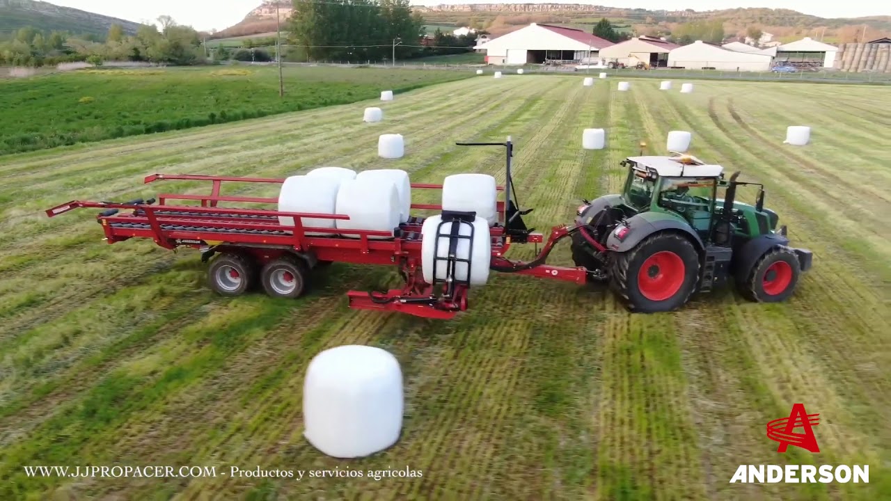Anderson RBMPRO 2000 self-loading bale carrier in Spain