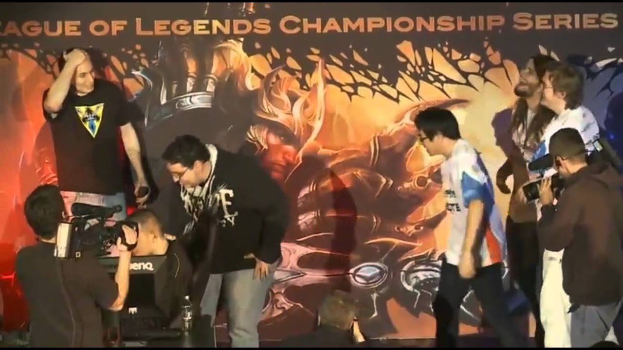 Shushei Body Slams Hosan. The Bump of Legends!