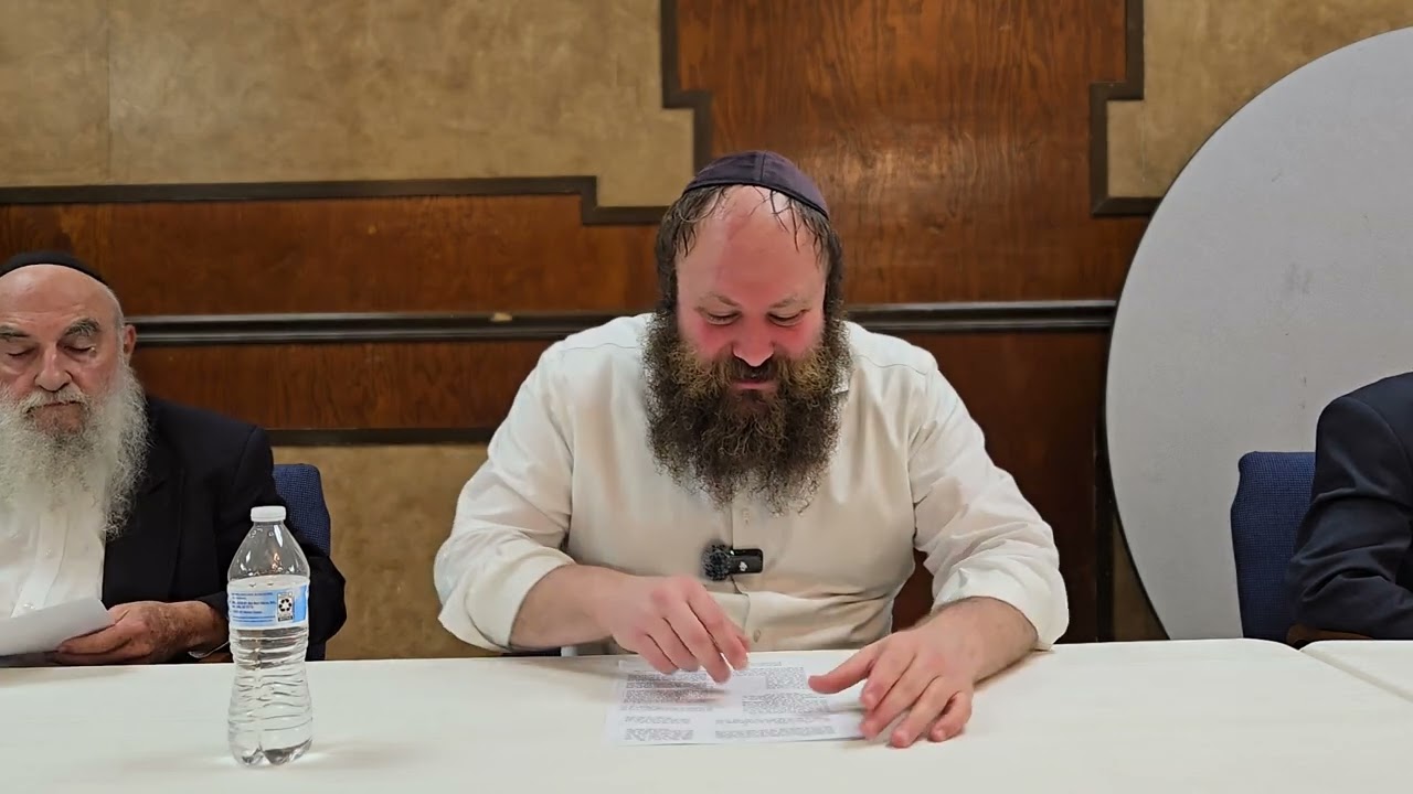 The Vilna Gaon and the Tzemach Tzedek Wrestle Over the Yarmulka