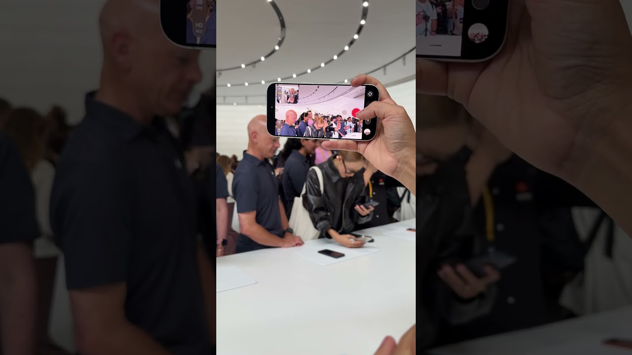 iPhone 17 Pro Max supports dual-camera recording!