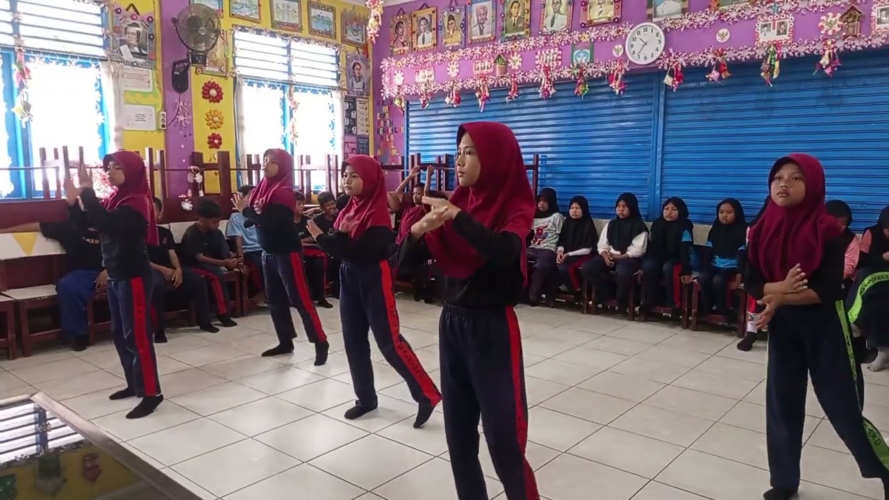 Senam gembira ala musik viral grup 6,kokurikuler kelas 5 SD 56 Pangkalpinang