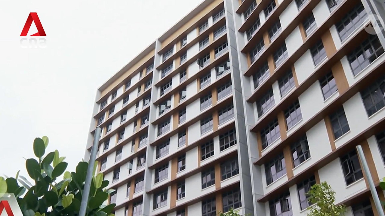 Цены на квартиры HDB на вторичном рынке снизились впервые почти за 7 лет.