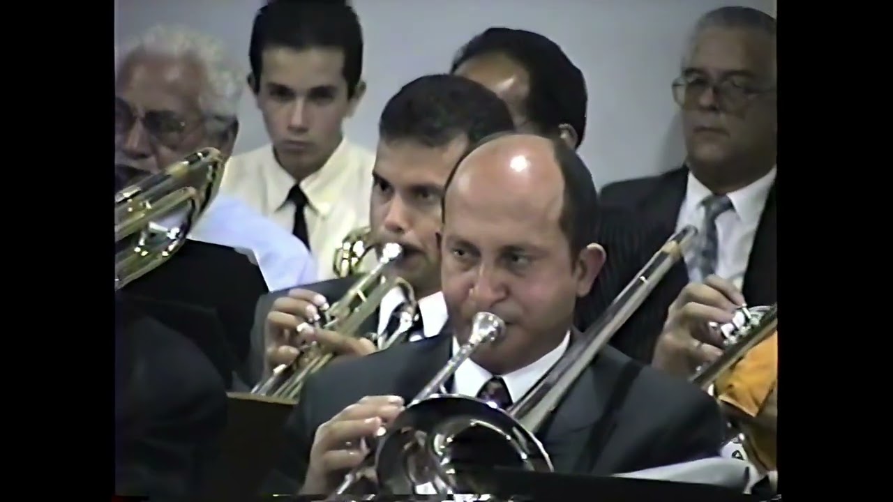 Banda Musical da Assembléia de Deus Missionária de Bauru - Hino 304 da harpa Cristã 1999