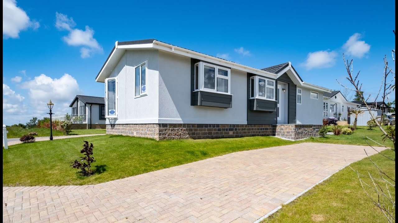 Virtual Park Home Tour: Pathfinder Silkwood | Newquay, Cornwall.