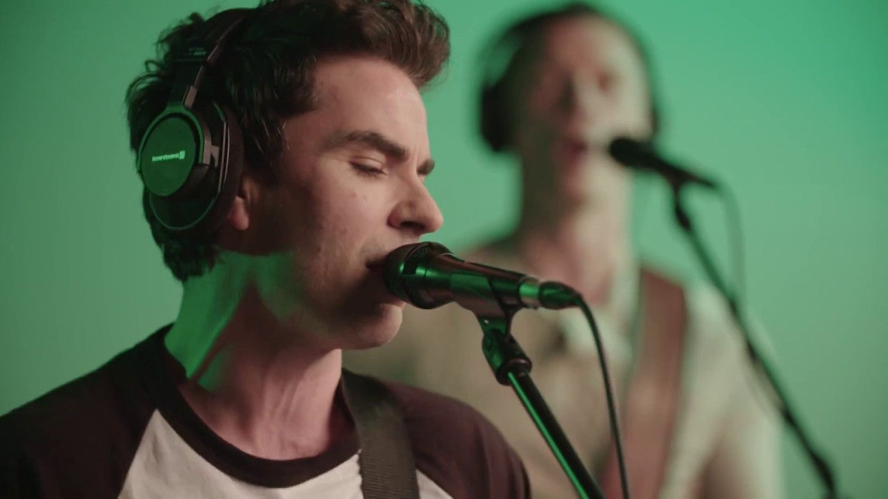 Stereophonics - Caught By The Wind (Live from The Firepit)