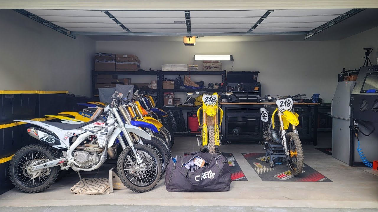 I LOVE DIRT BIKES 😍 DIY Garage Workshop Ideas & Tools - Build Your Motorcycle Shop & Work From Home