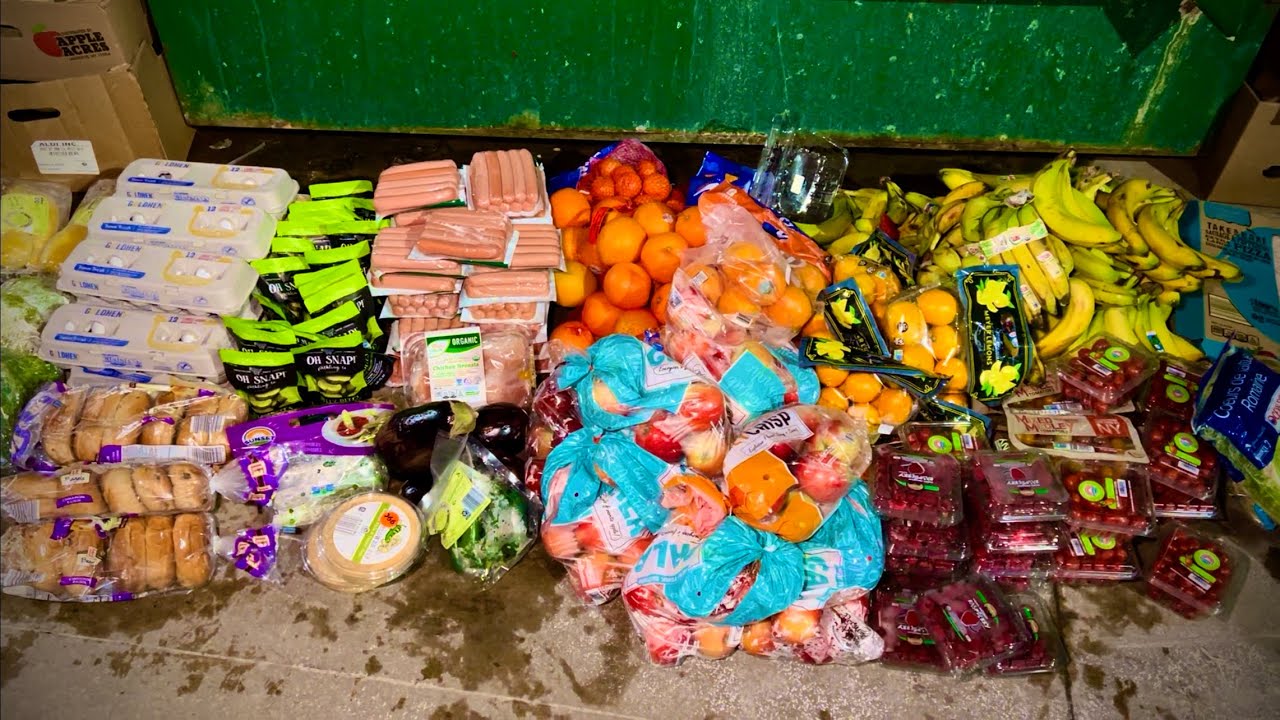 Дампстер-дайвинг Aldi #82 Посмотрите на все эти БЕСПЛАТНЫЕ продукты!