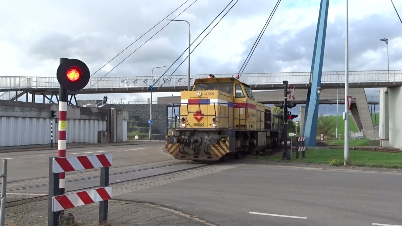 Strukton 300307 Demi