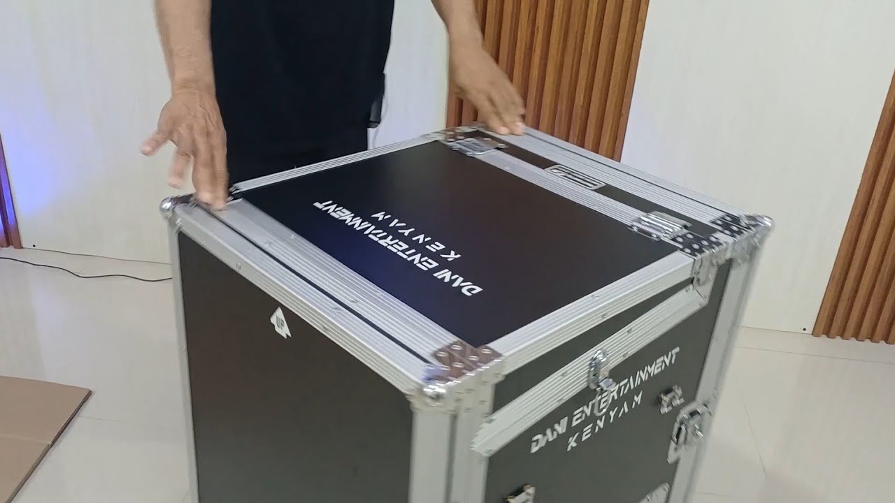 Hardcase Portable 8U Rack 1 sleding 1 meja