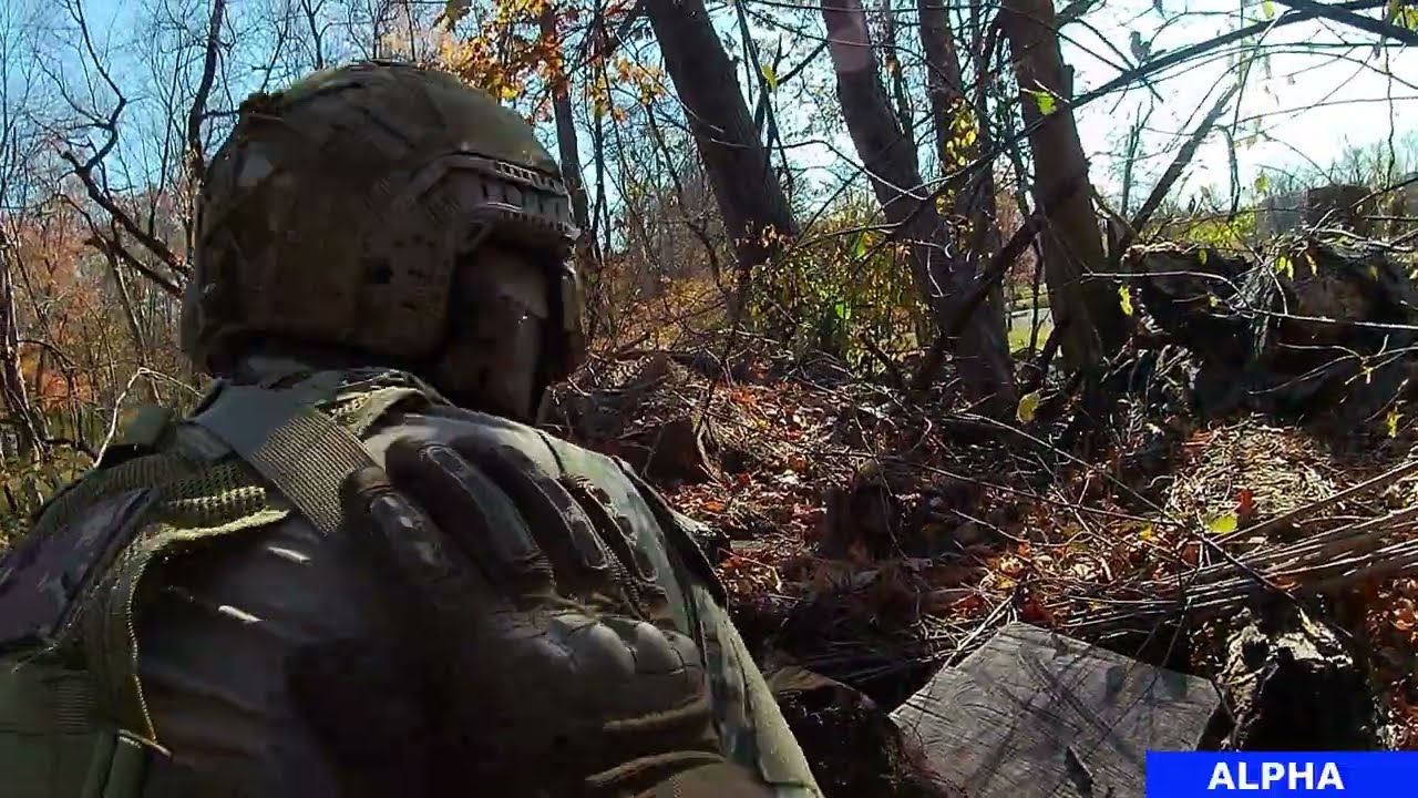 Airsoft MANHUNT: 2 Runners vs 4 Hunters – Can They Survive?”