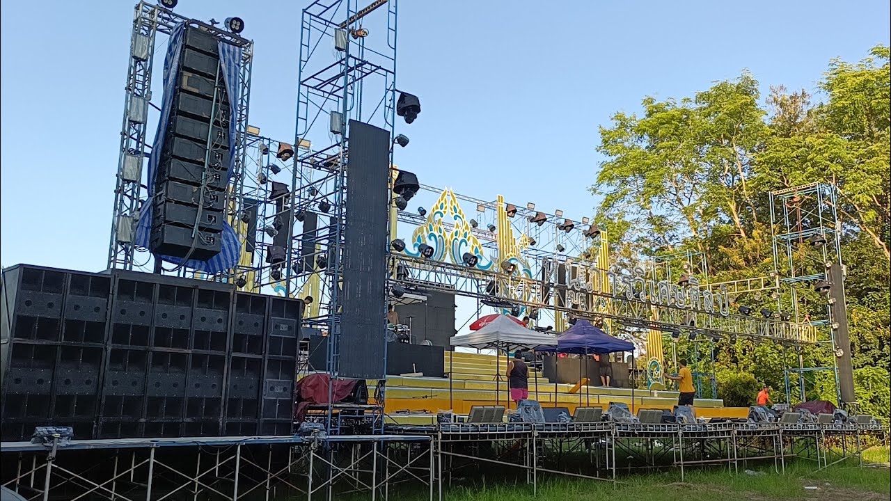 เวทีหมอลำหนูภารวิเศษศิลป์ปีนี้